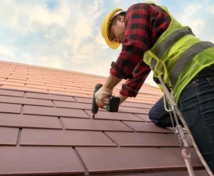 ROOFING CONTRACTOR
